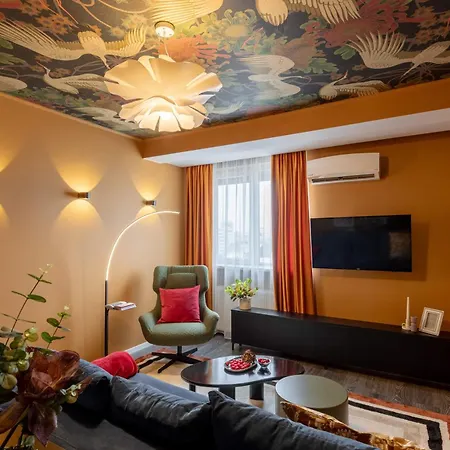 Holt - Lucky Cranes *