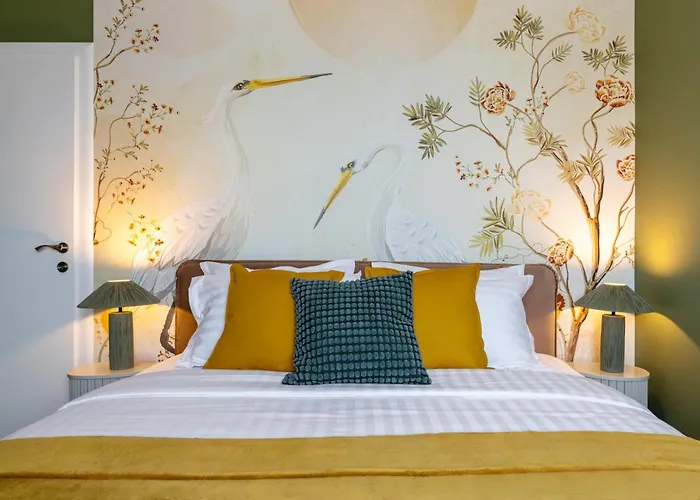 Apartman Holt - Lucky Cranes Bukarest